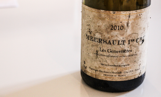Close up of bottle label of Domaine Arnaud Tessier, Les Genevrieres