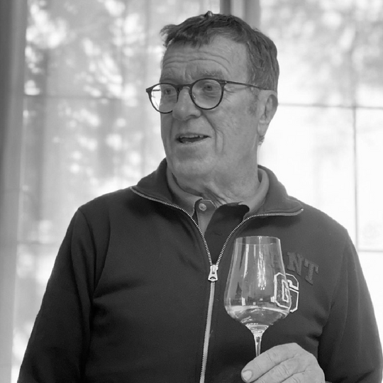 Philippe Alliet holding wine glass